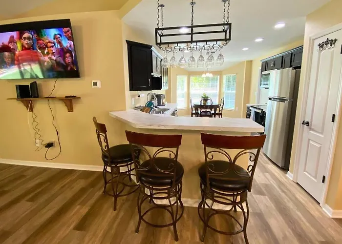 Sundance\' Acres *Brand New House*With Hot Tub