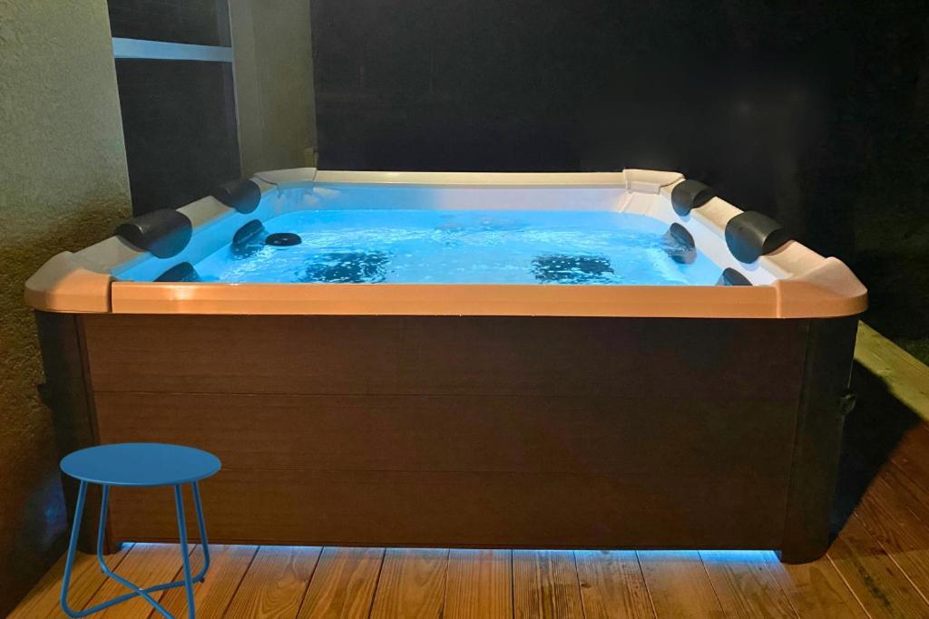 Sundance' Acres *brand New House*with Hot Tub Spring Hill