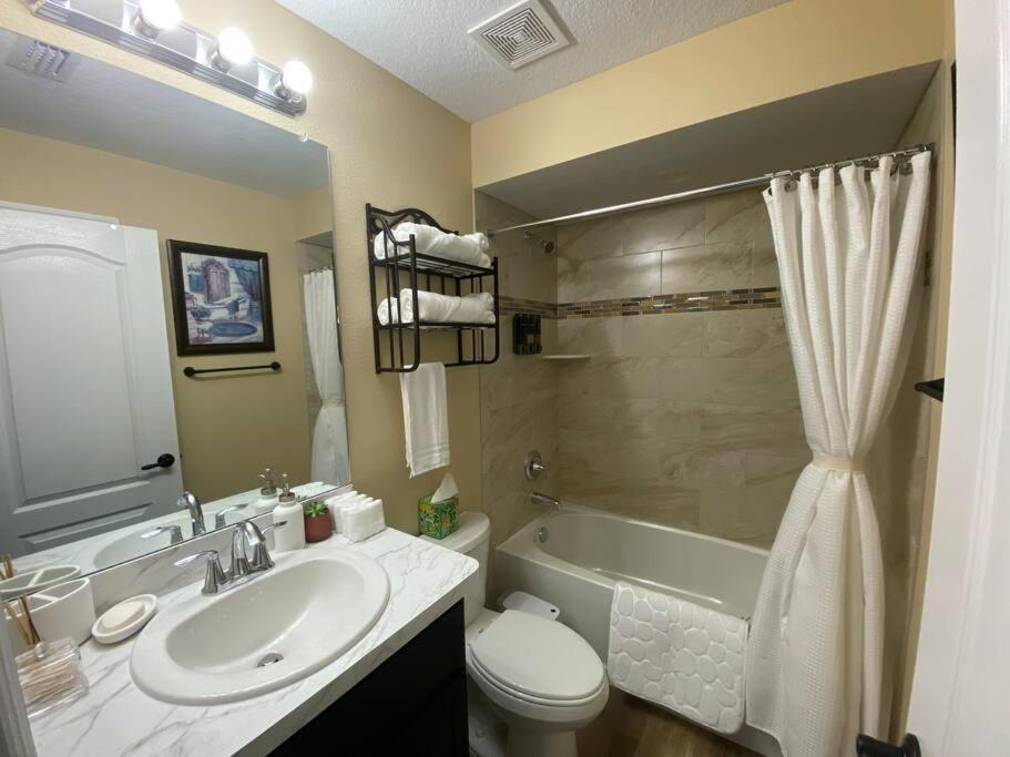 Sundance' Acres *brand New House*with Hot Tub Holiday home *
