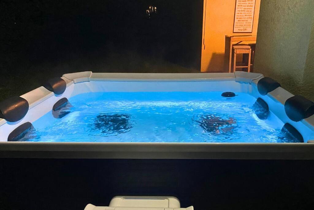 Holiday home Sundance' Acres *brand New House*with Hot Tub
