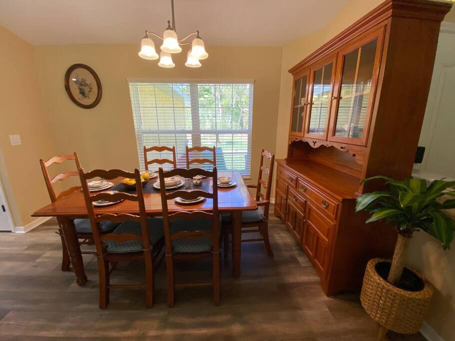 Holiday home Sundance' Acres *brand New House*with Hot Tub *
