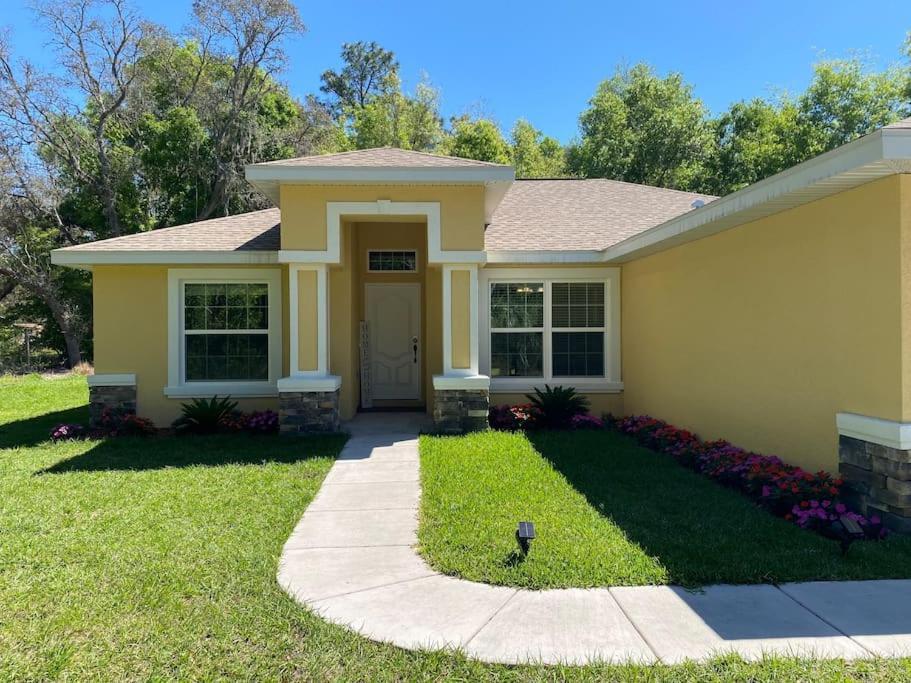 Sundance' Acres *brand New House*with Hot Tub